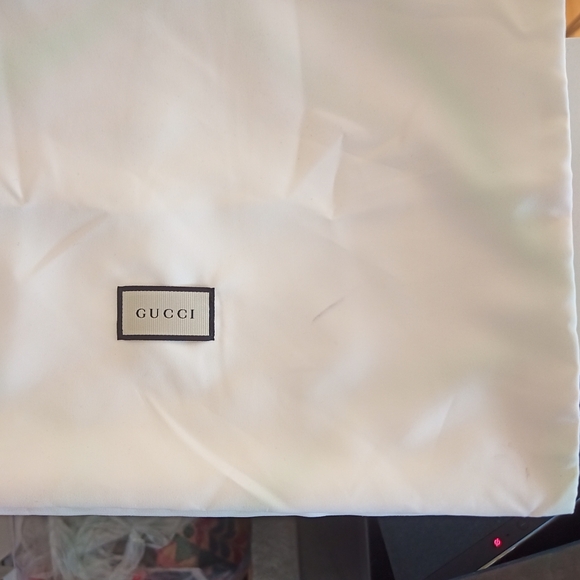 New Rare Gucci Bengal Tiger Pouch - Picture 10 of 11